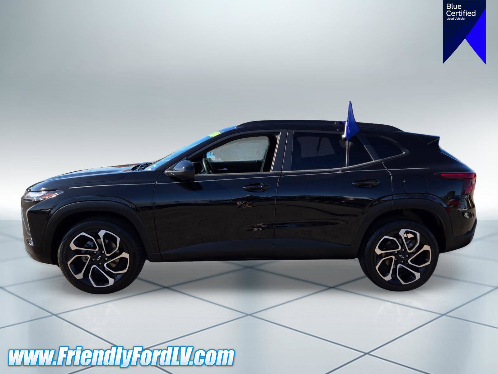 Used 2024 Chevrolet Trax RS FWD image 4