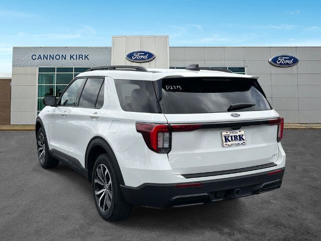 Certified 2025 Ford Explorer ST-Line AWD/4WD image 5