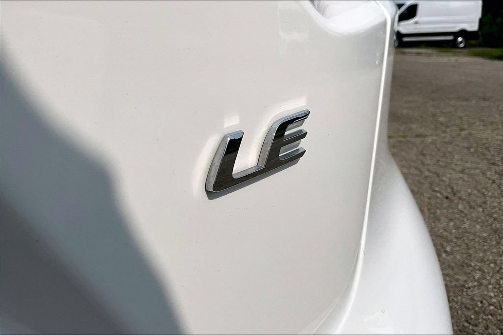 Used 2025 Toyota Corolla LE FWD image 8