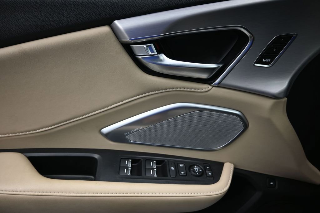 Used 2023 Acura RDX FWD w/ Technology Package image 17