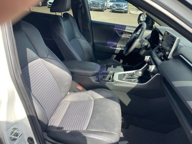 Used 2020 Toyota RAV4 XSE AWD/4WD image 20
