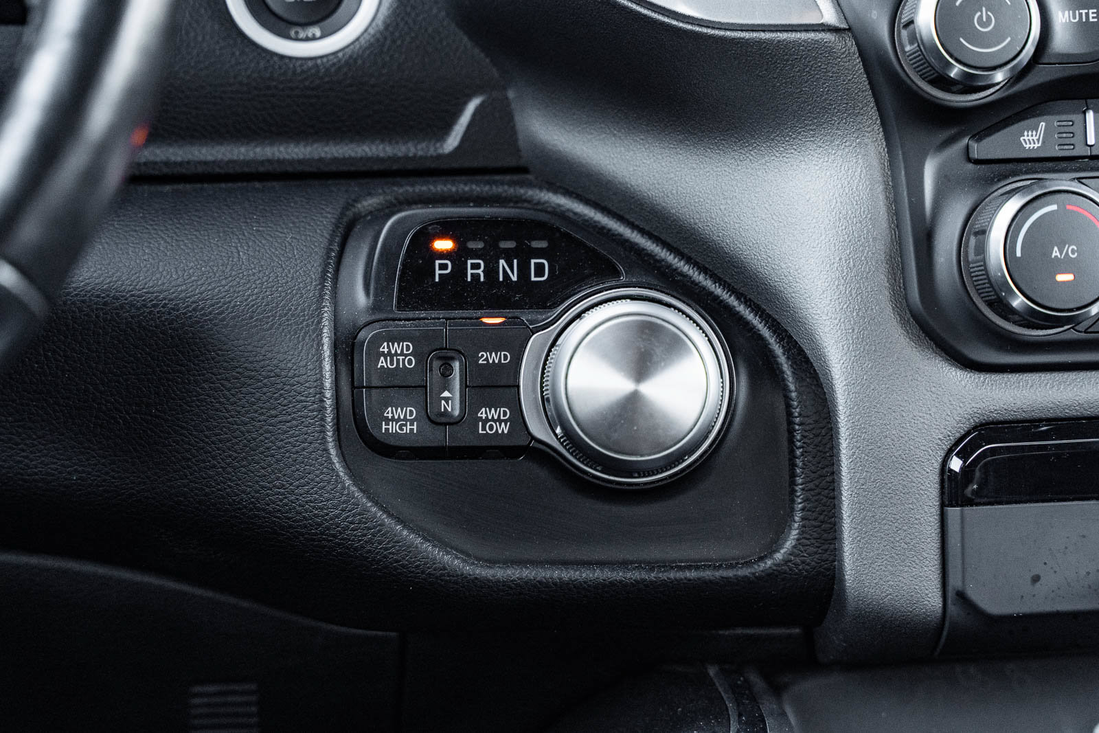 Used 2020 RAM 1500 Laramie w/ Sport Appearance Package AWD/4WD image 27