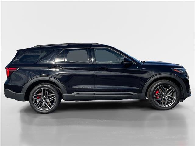 Certified 2025 Ford Explorer ST-Line w/ ST-Line Street Pack image 2