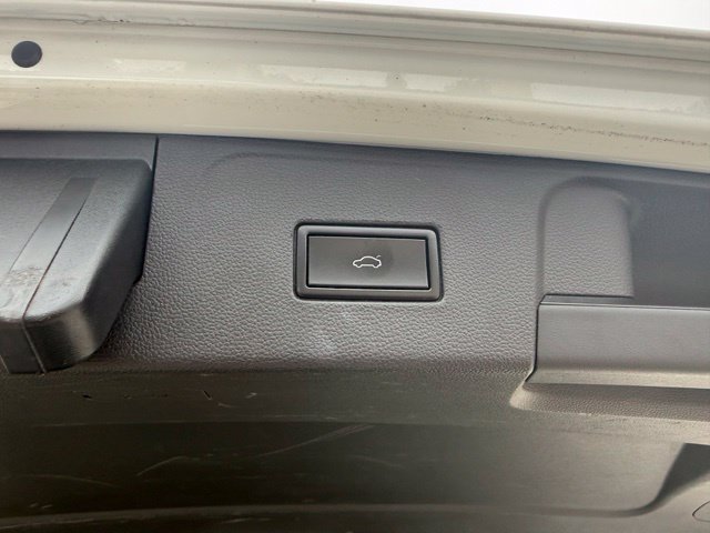 Used 2021 Volkswagen Atlas SE AWD/4WD image 14