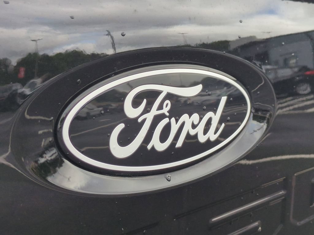 Certified 2025 Ford F150 Lariat w/ Equipment Group 501A Mid AWD/4WD image 6