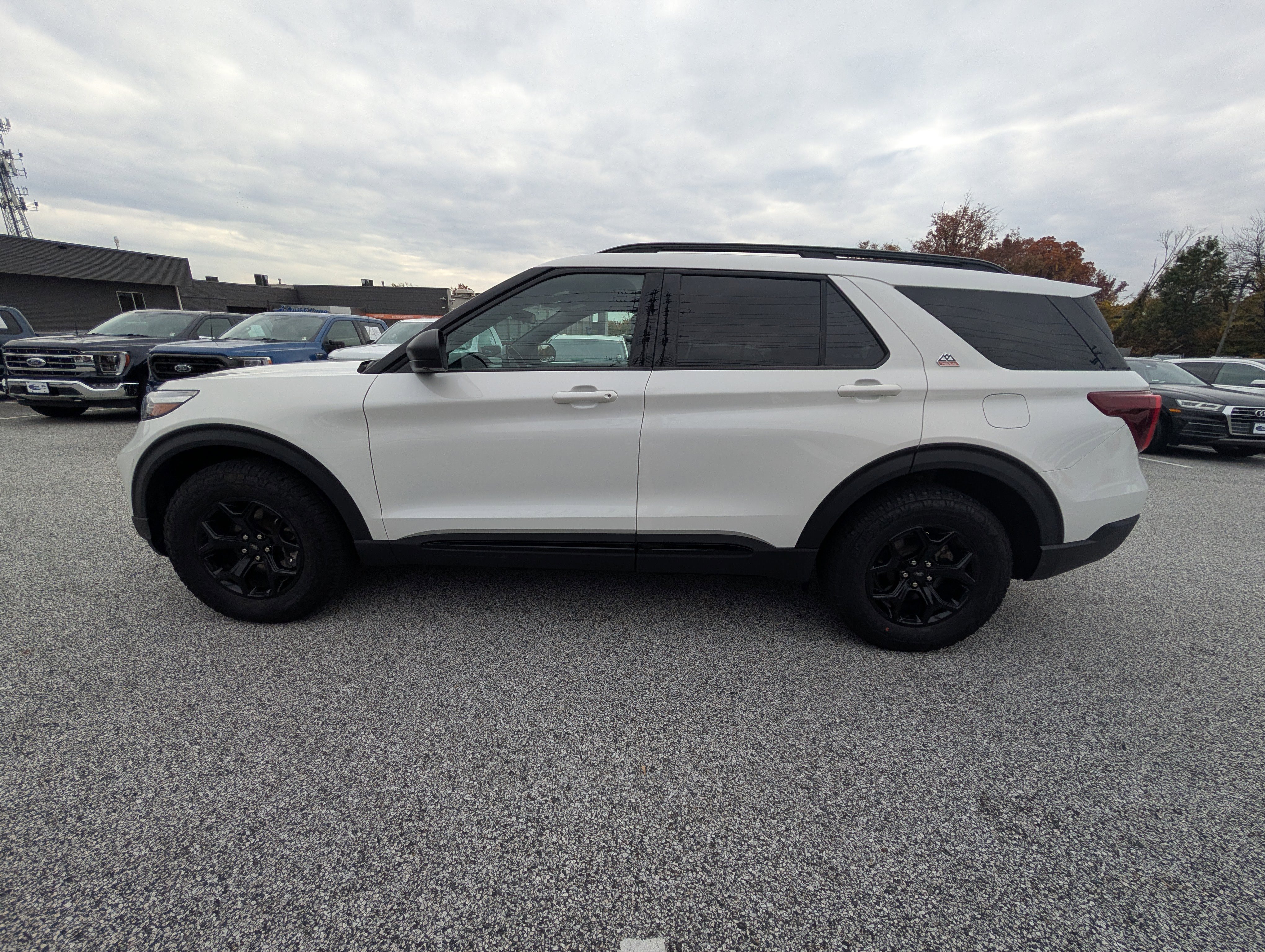 Certified 2022 Ford Explorer Timberline image 3