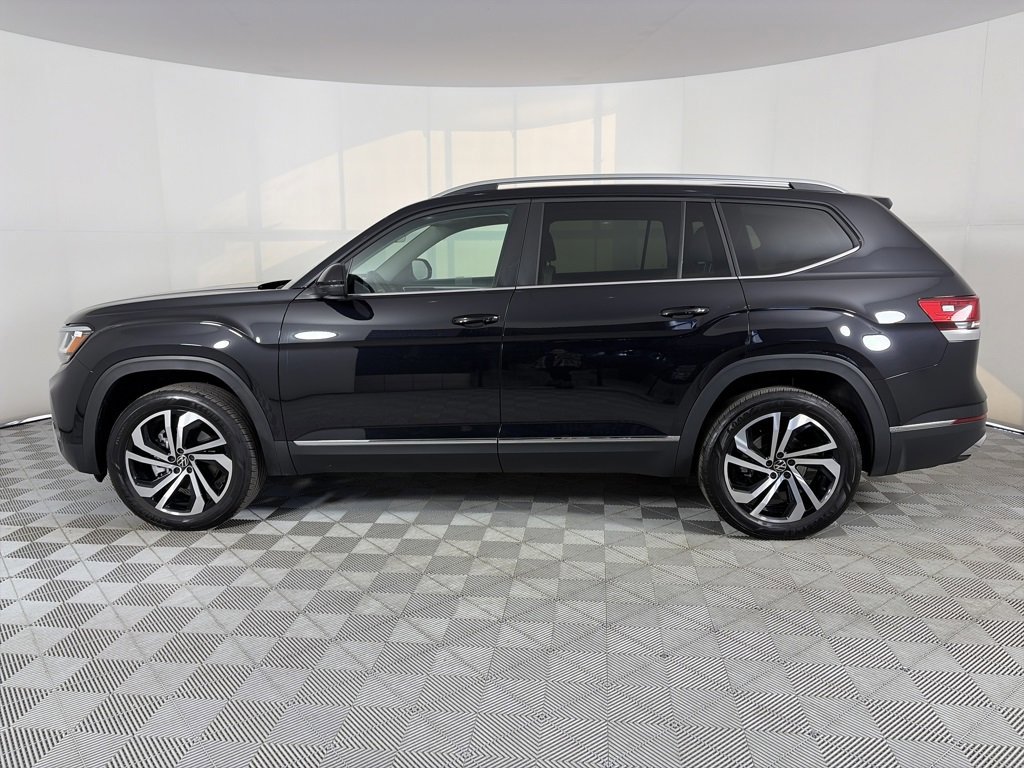 Used 2023 Volkswagen Atlas SEL image 2