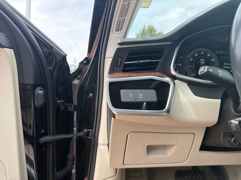 Used 2023 Audi A6 2.0T Premium image 13