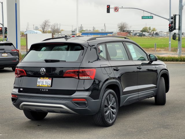 Used 2023 Volkswagen Taos S image 4