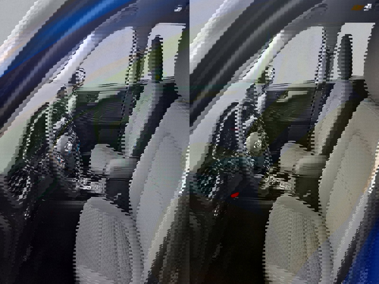 Certified 2022 Ford Escape SE w/ Cold Weather Package image 11