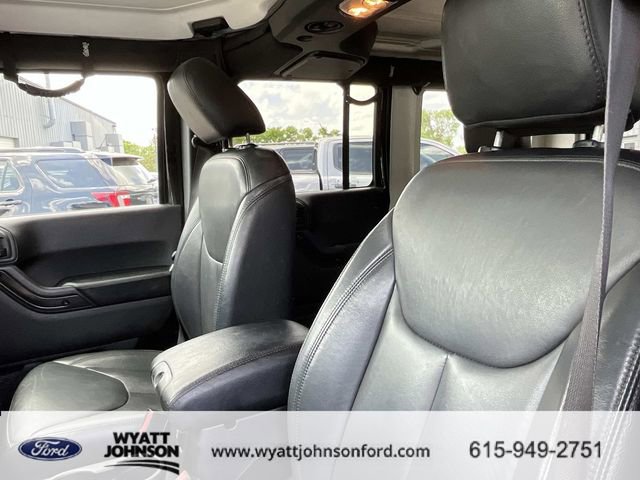 Used 2017 Jeep Wrangler Unlimited Sahara AWD/4WD image 26