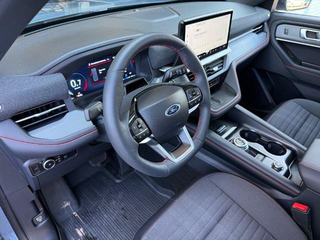 Certified 2025 Ford Explorer ST-Line w/ Premium Package AWD/4WD image 27