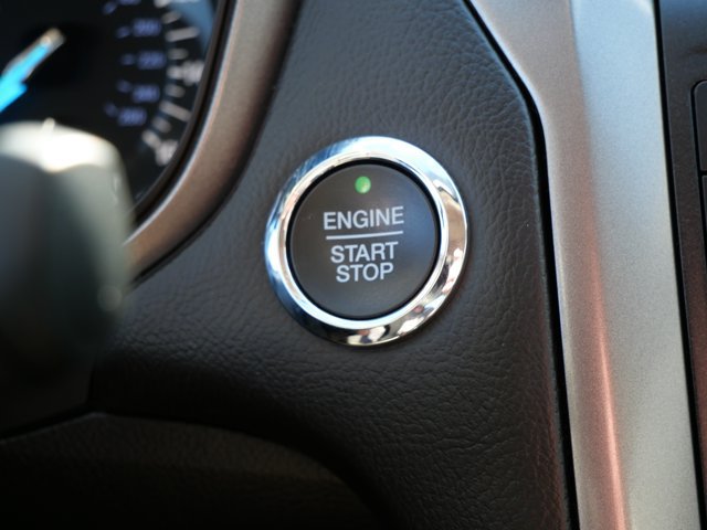 Certified 2017 Ford Fusion SE FWD image 20
