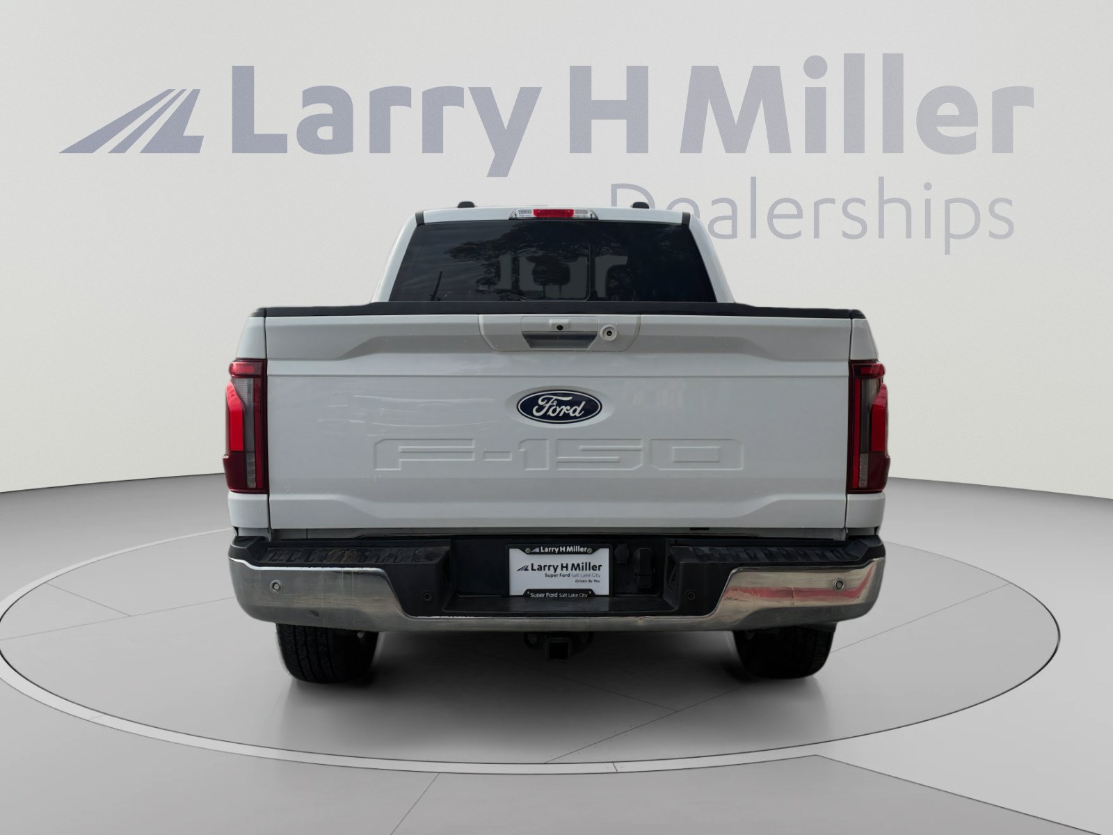 Certified 2024 Ford F150 Lariat w/ Bed Utility Package AWD/4WD image 4