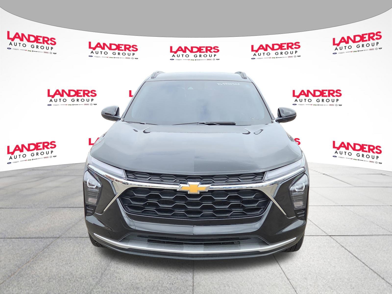 Used 2024 Chevrolet Trax LT w/ Driver Confidence Package FWD image 8