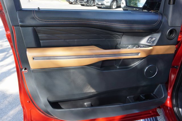 Certified 2022 Ford Expedition Max Platinum image 26