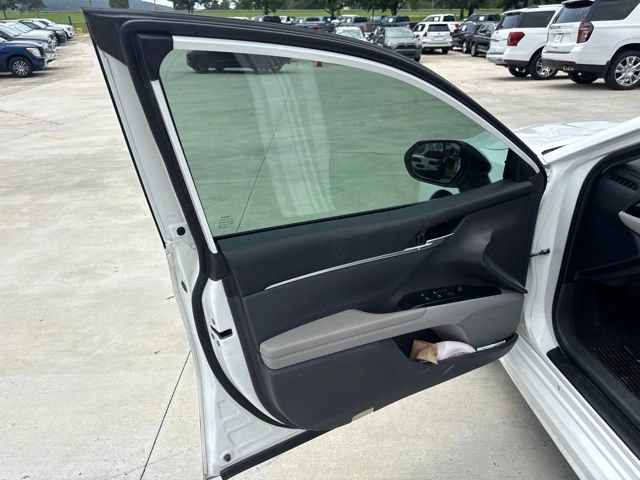 Used 2019 Toyota Camry SE w/ Audio Package FWD image 30