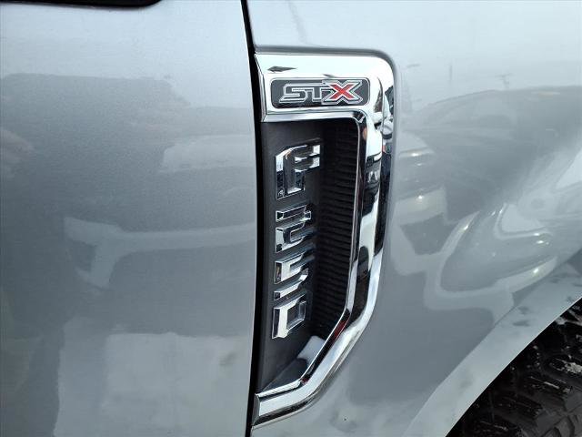 Certified 2020 Ford F250 XL w/ STX Appearance Package image 6