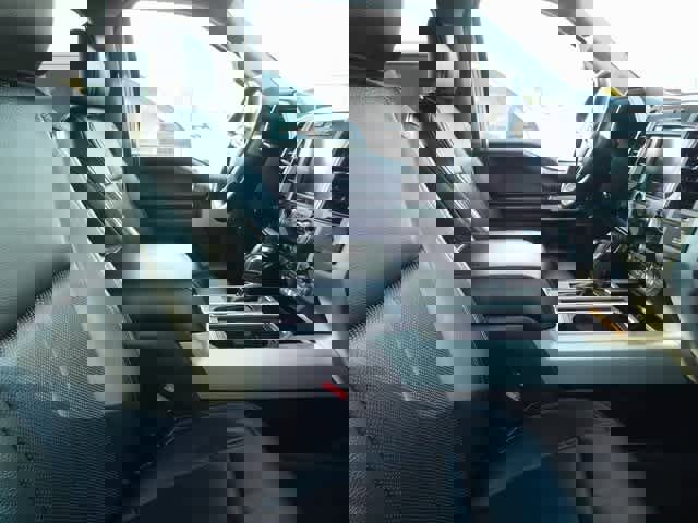 Certified 2019 Ford F150 Lariat w/ Equipment Group 502A Luxury image 13