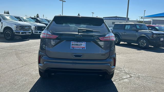 Certified 2022 Ford Edge SE w/ Black Appearance Package image 4