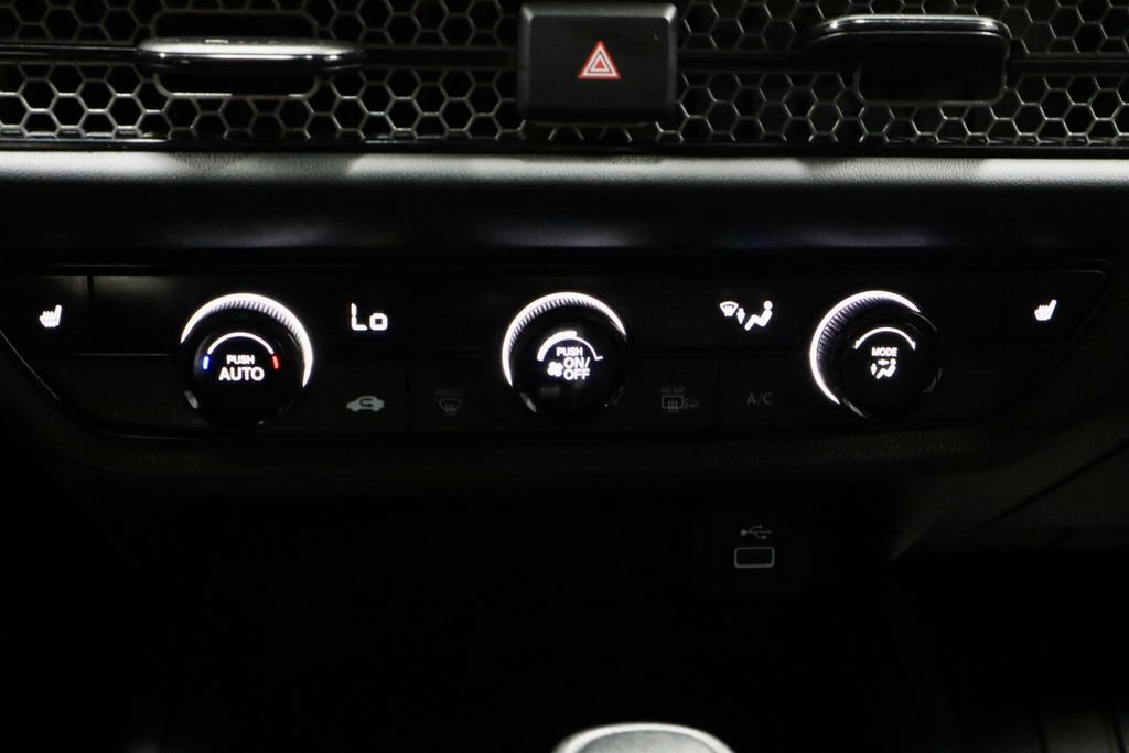Used 2025 Honda HR-V Sport image 30