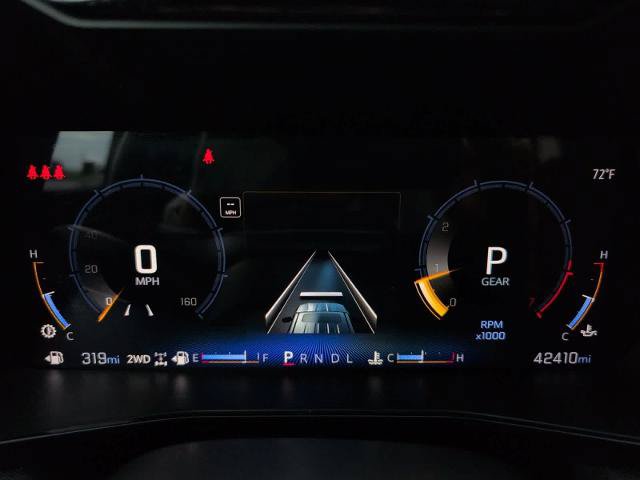 Used 2024 Chevrolet Colorado Z71 w/ Z71 Convenience Package 2 AWD/4WD image 24