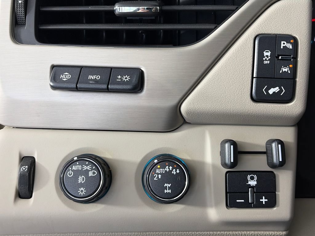 Used 2019 GMC Yukon XL Denali w/ Open Road Package AWD/4WD image 23