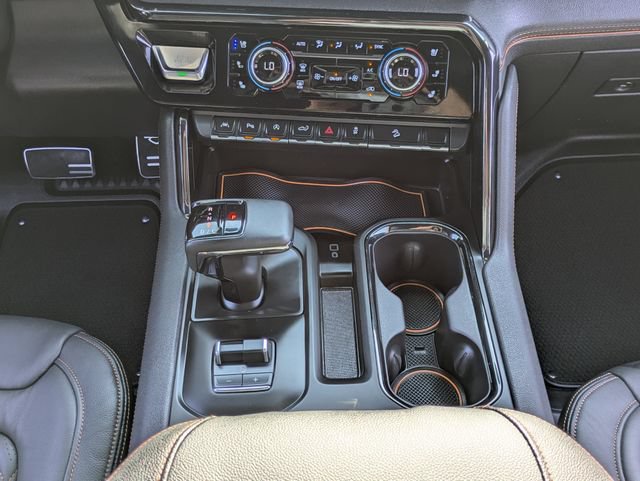 Used 2024 GMC Sierra 1500 AT4 w/ Technology Package AWD/4WD image 19