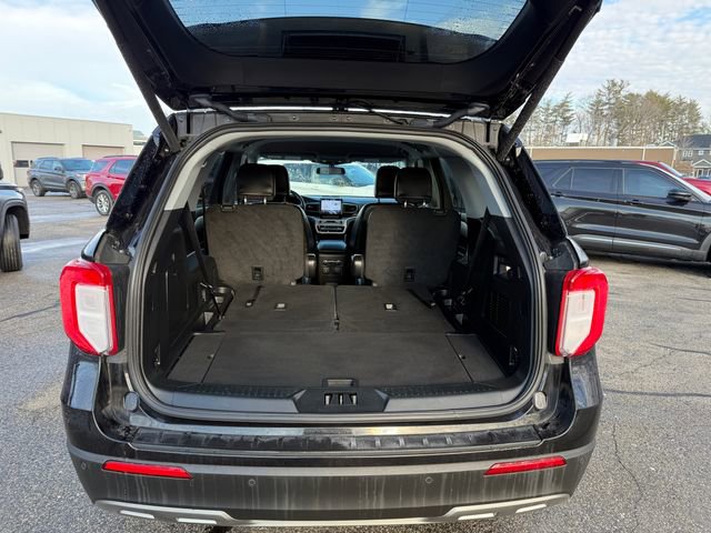 Certified 2022 Ford Explorer XLT w/ Equipment Group 202A image 11