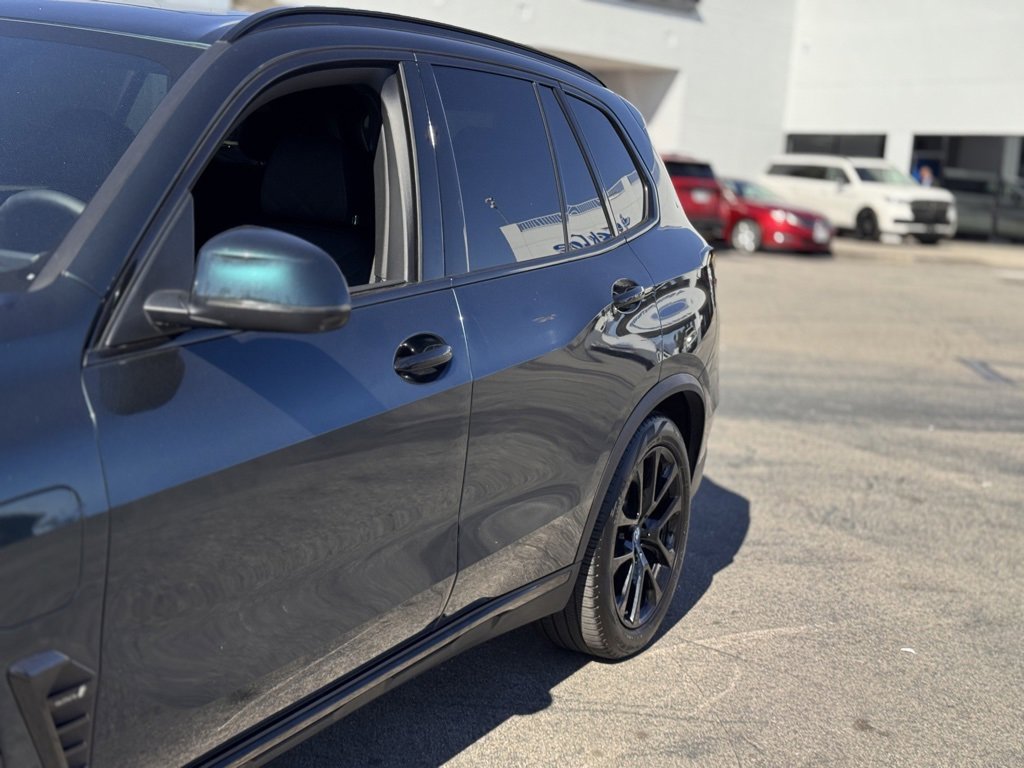 Used 2024 BMW X5 xDrive50e w/ Parking Assistance Package image 9