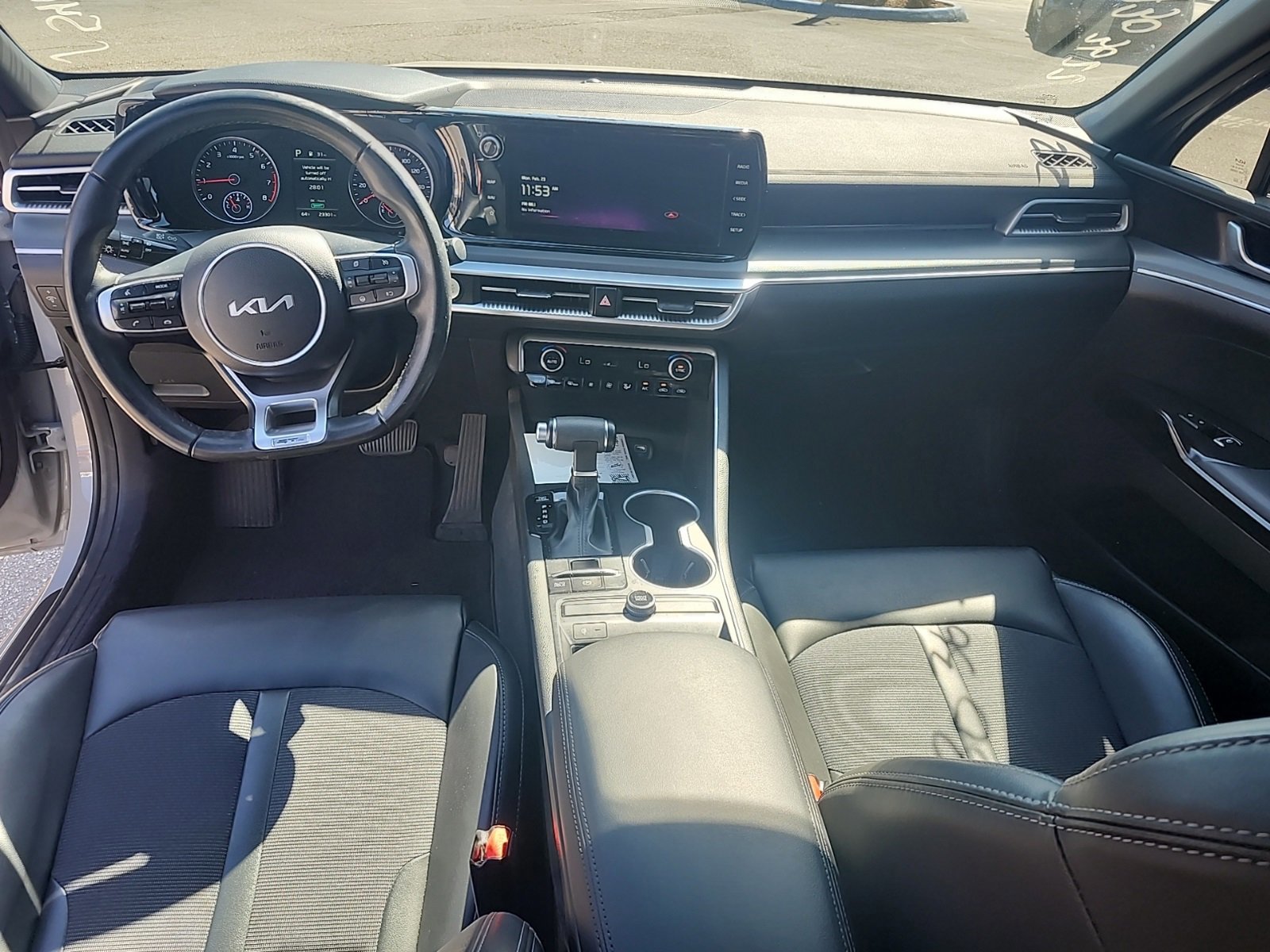 Used 2023 Kia K5 GT-Line image 9