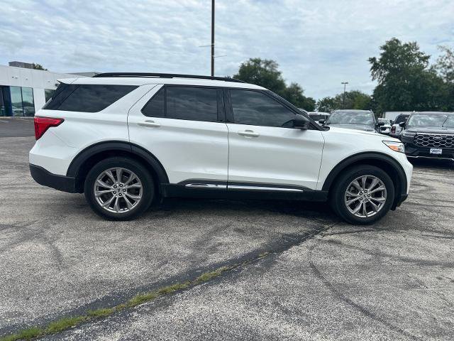 Certified 2020 Ford Explorer XLT w/ Equipment Group 202A AWD/4WD image 2