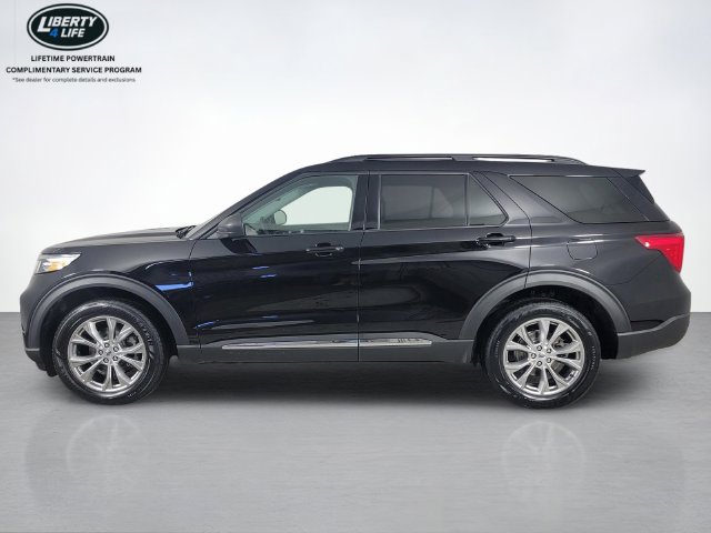 Certified 2023 Ford Explorer XLT w/ Equipment Group 202A AWD/4WD image 7