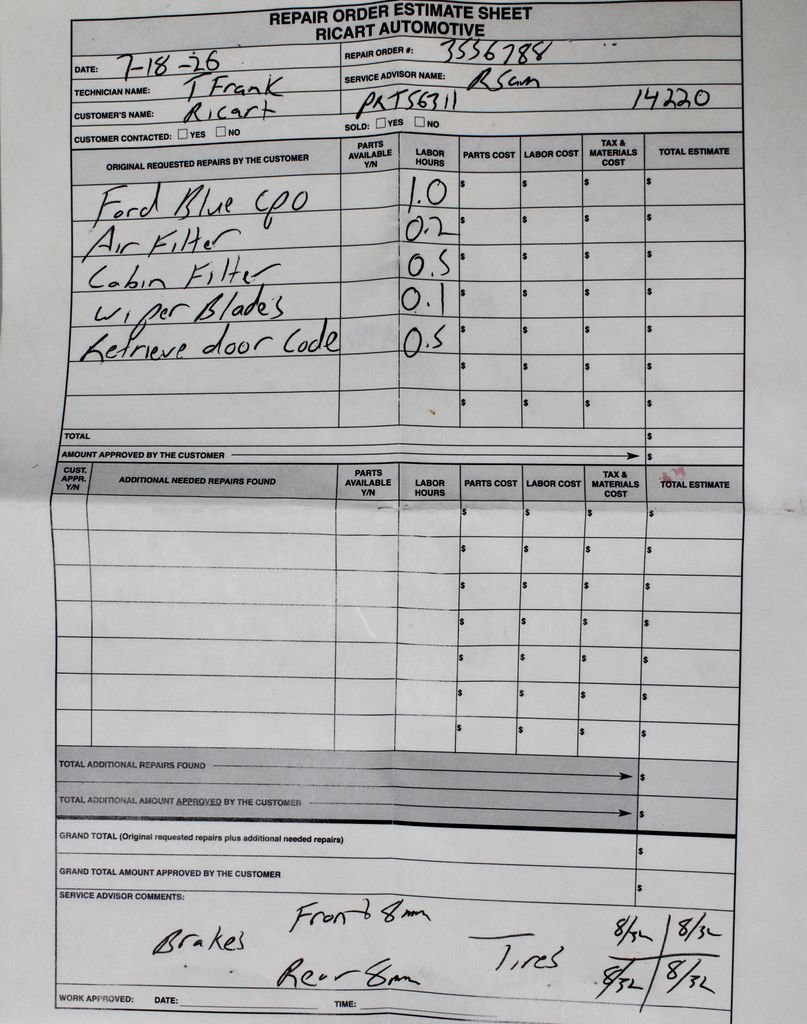 Certified 2024 Ford Explorer XLT w/ Equipment Group 202A AWD/4WD image 5