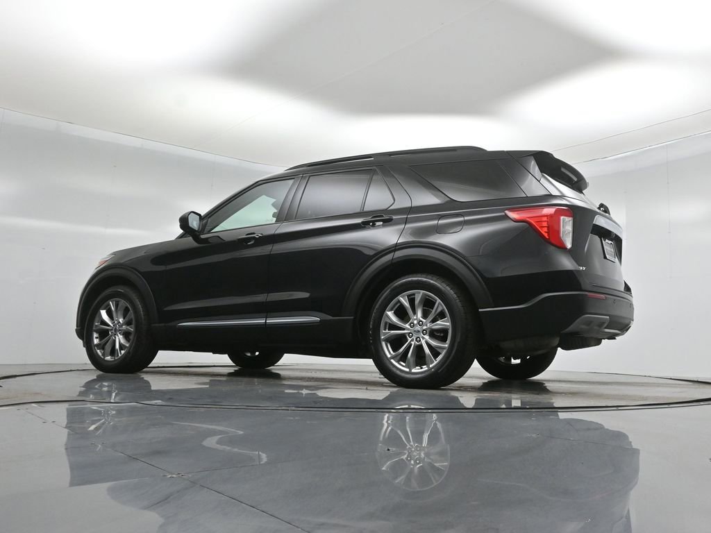 Certified 2020 Ford Explorer XLT w/ Equipment Group 202A image 20