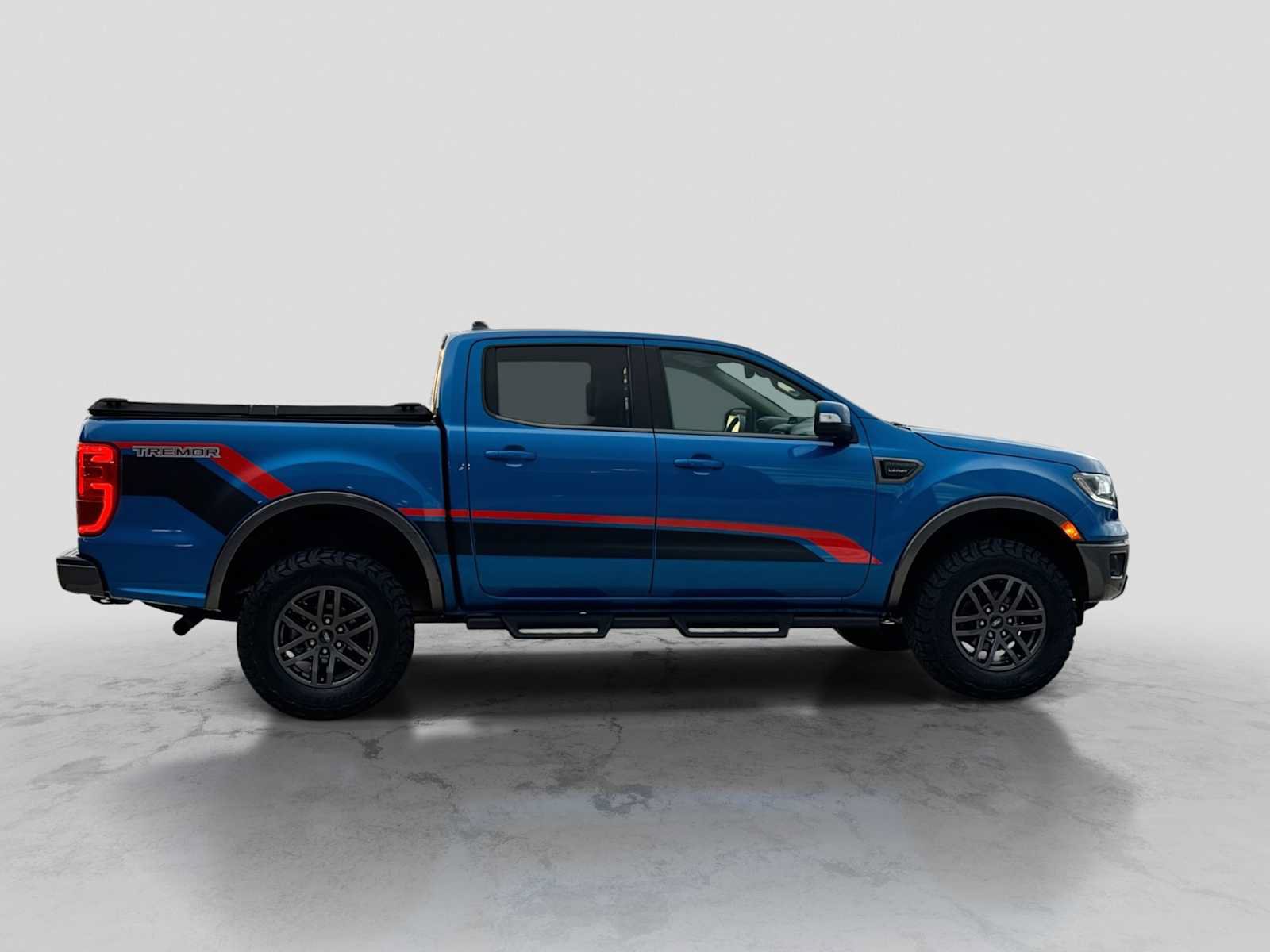 Certified 2022 Ford Ranger Lariat w/ Tremor Off-Road Package AWD/4WD image 7
