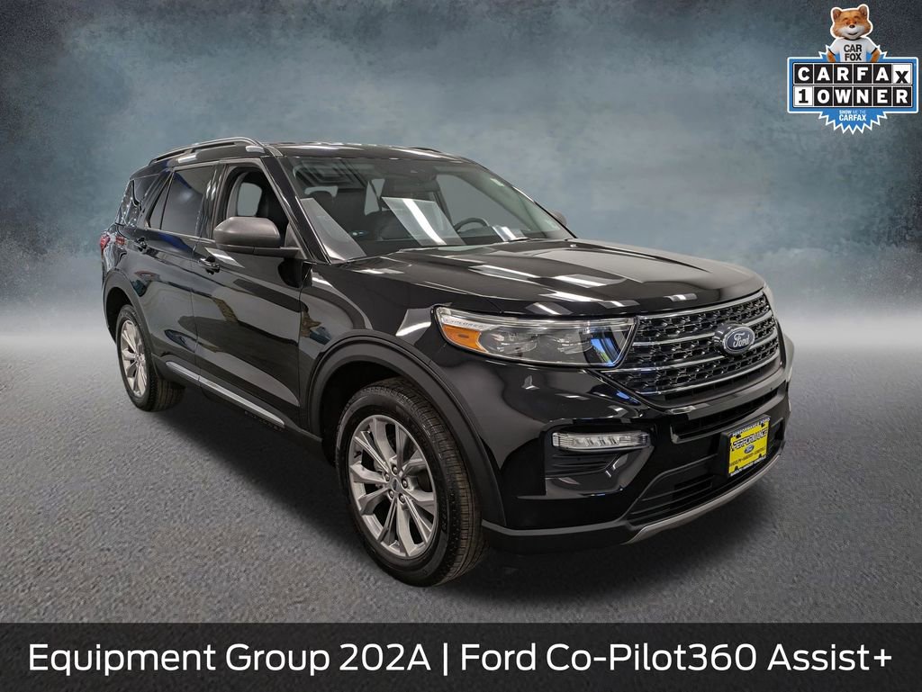 Certified 2022 Ford Explorer XLT w/ Equipment Group 202A AWD/4WD image 3