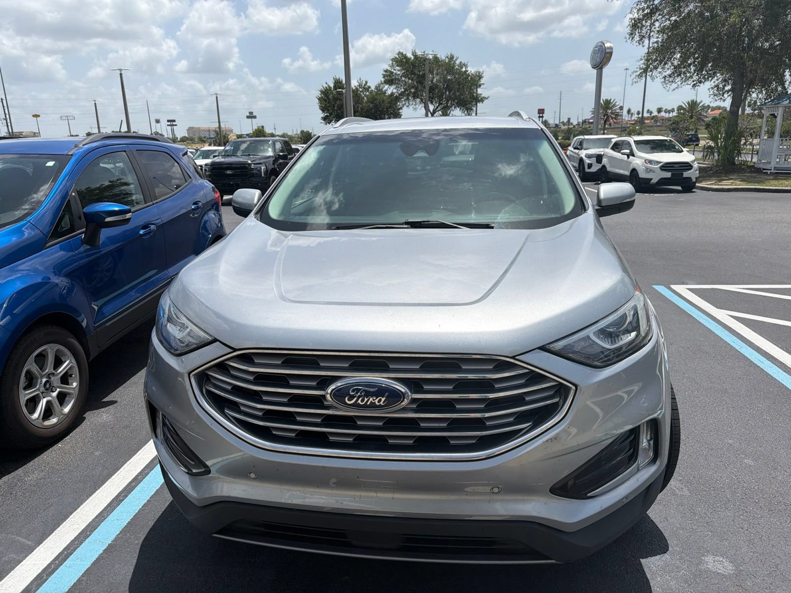 Certified 2020 Ford Edge Titanium FWD image 9