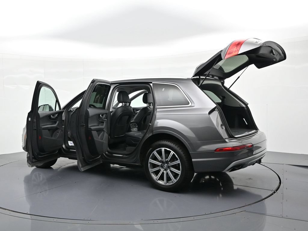 Used 2019 Audi Q7 3.0T Premium AWD/4WD image 24