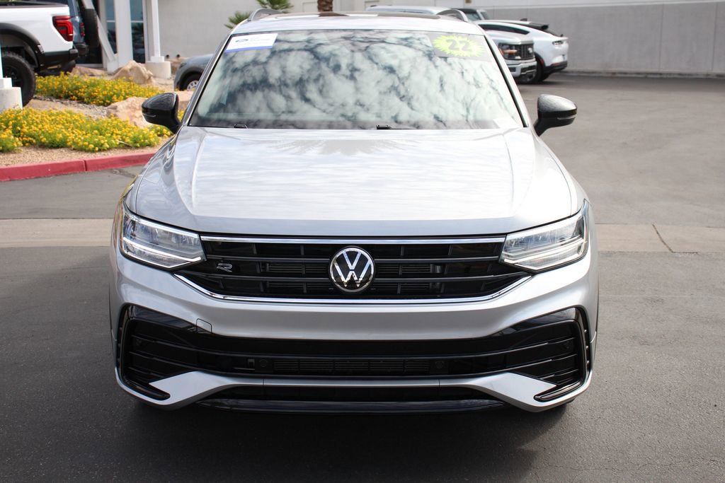 Used 2022 Volkswagen Tiguan SE R-Line FWD image 12