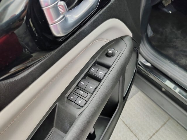 Used 2022 Jeep Compass Limited AWD/4WD image 19