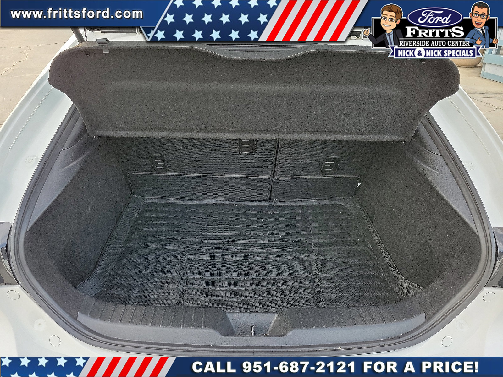 Used 2024 MAZDA MAZDA3 Hatchback w/ Appearance Package image 19