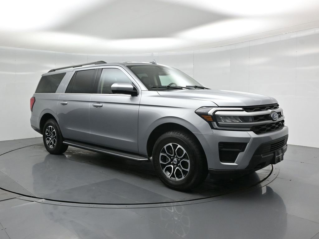 Certified 2023 Ford Expedition Max XLT image 7