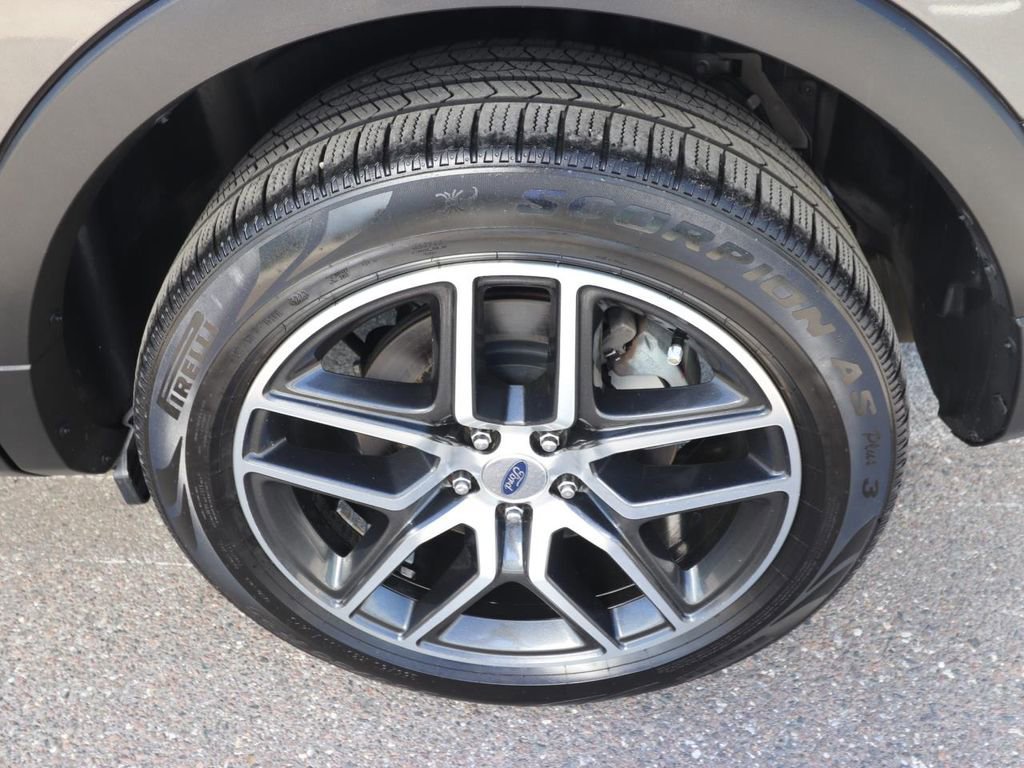 Certified 2017 Ford Explorer Sport image 27
