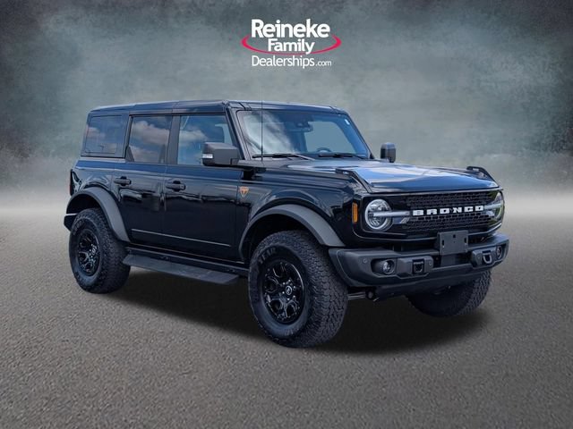 Certified 2025 Ford Bronco Badlands AWD/4WD image 3