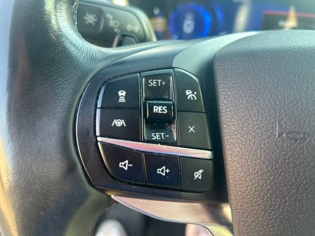 Certified 2020 Ford Explorer Platinum w/ Premium Technology Package AWD/4WD image 18
