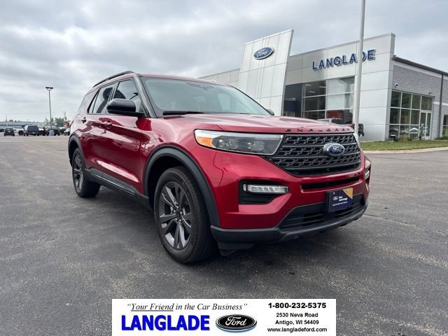 Certified 2024 Ford Explorer XLT w/ Equipment Group 202A