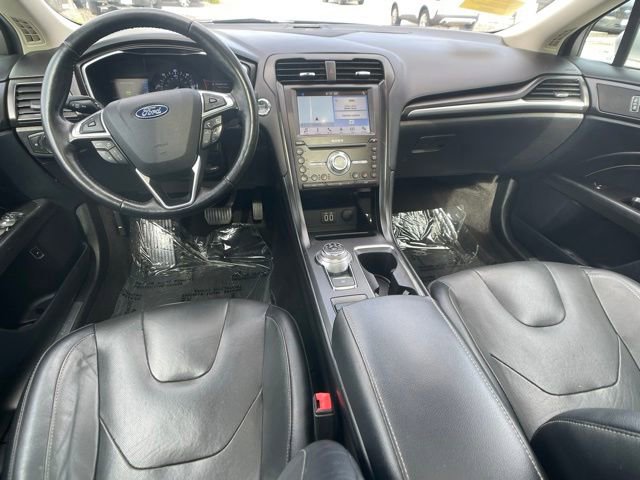 Certified 2019 Ford Fusion Energi Titanium FWD image 18