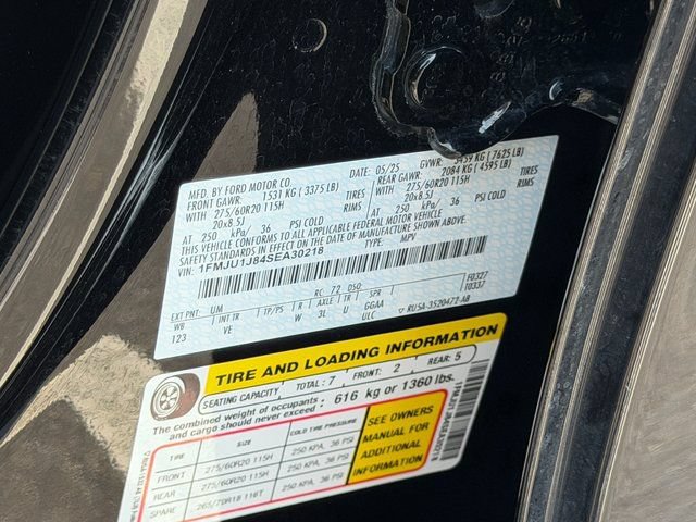 Certified 2025 Ford Expedition Active AWD/4WD image 30