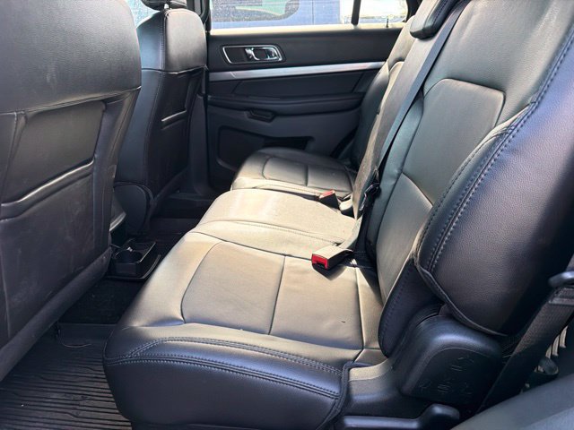 Certified 2018 Ford Explorer XLT w/ Equipment Group 202A AWD/4WD image 7
